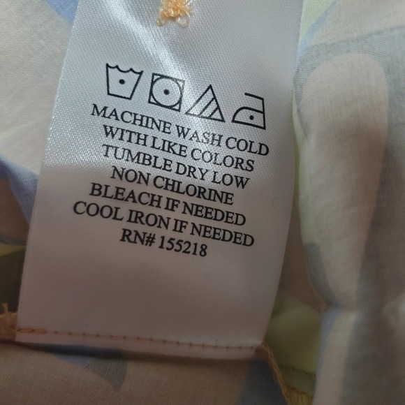 Wildfang Essential Short Sleeve Button Up Shirt Unisex 2X Camo - Picture 7 of 9